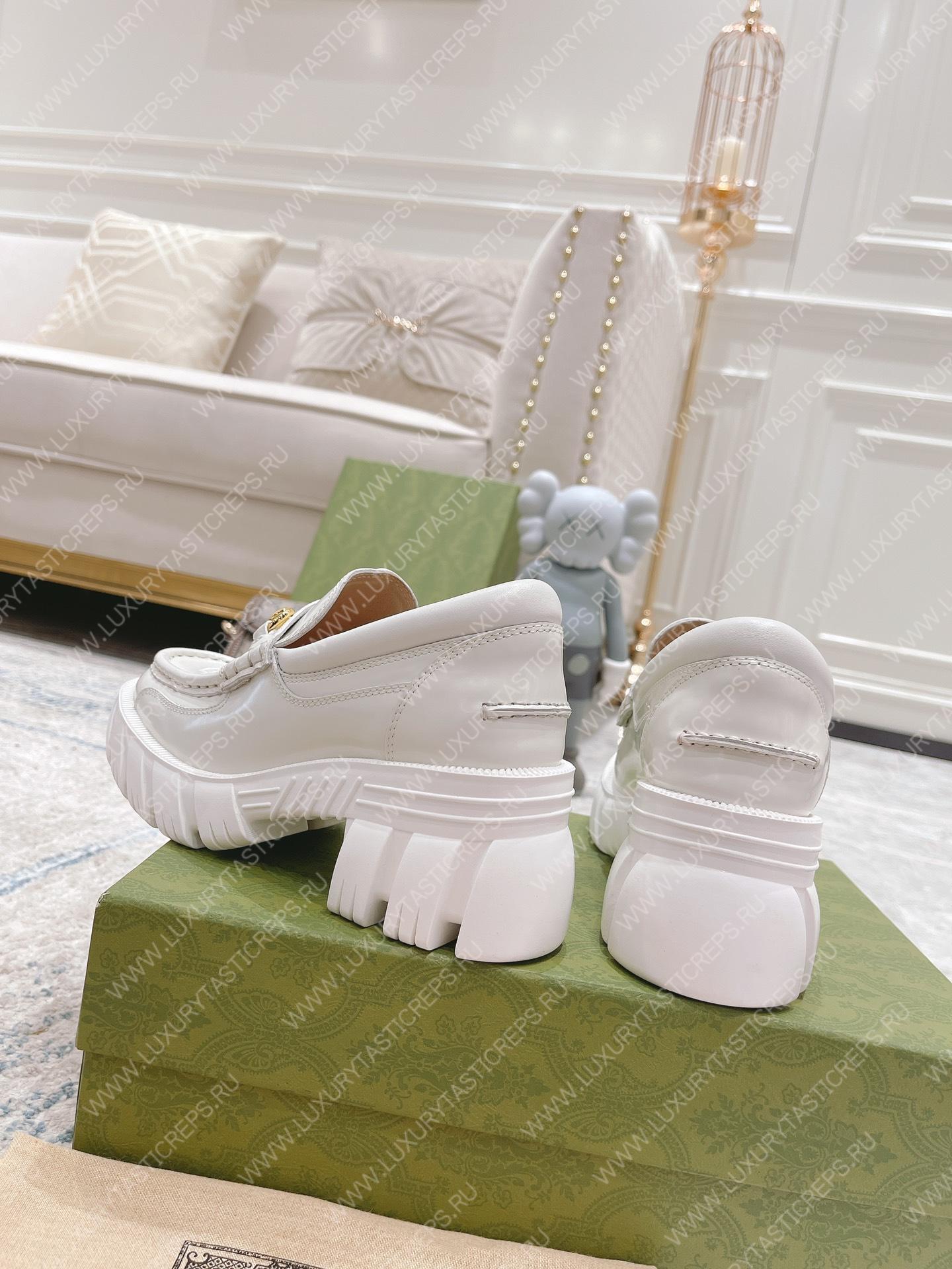 G*u*i loafer with horsebit white ‎656869