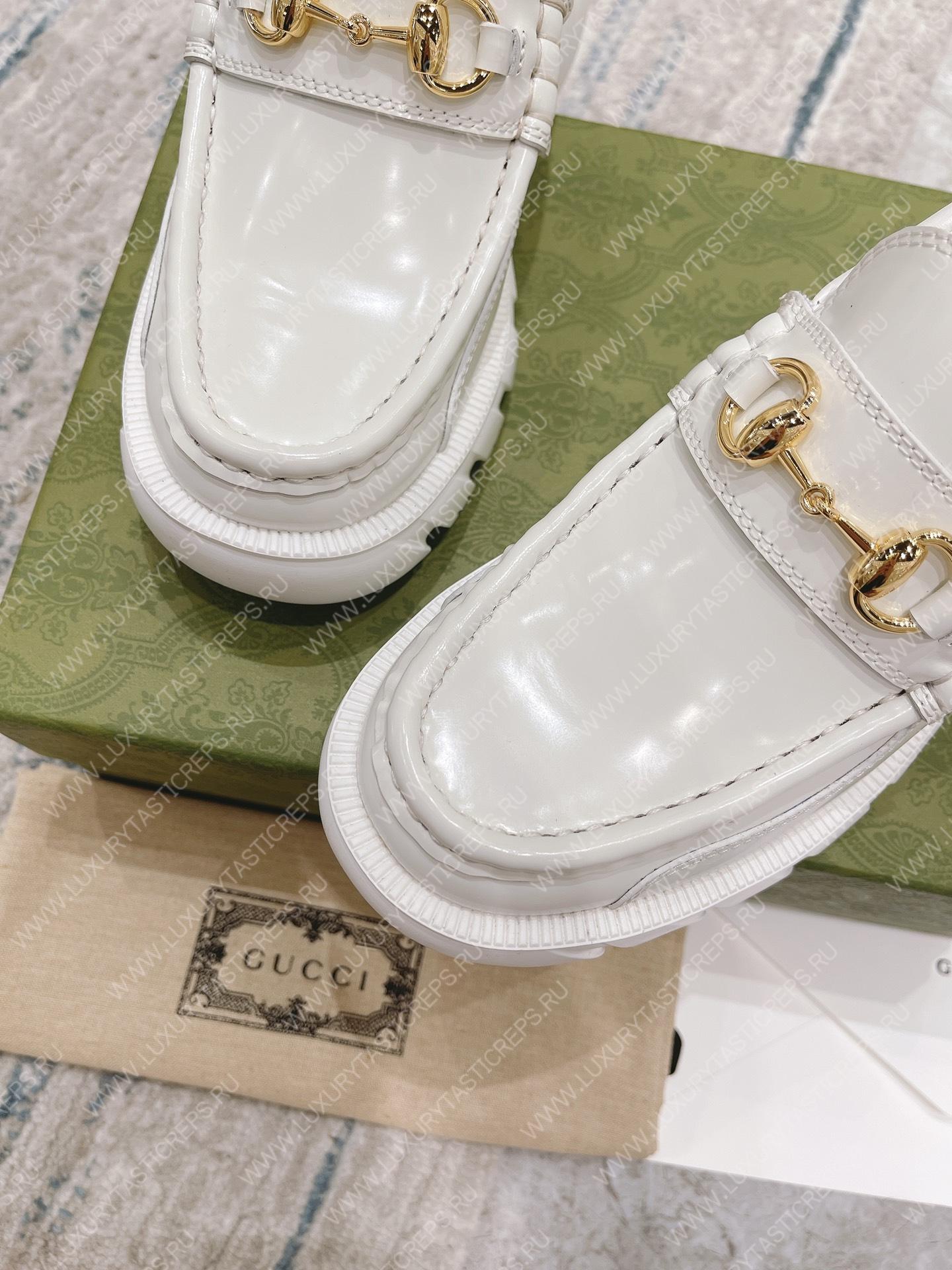 G*u*i loafer with horsebit white ‎656869