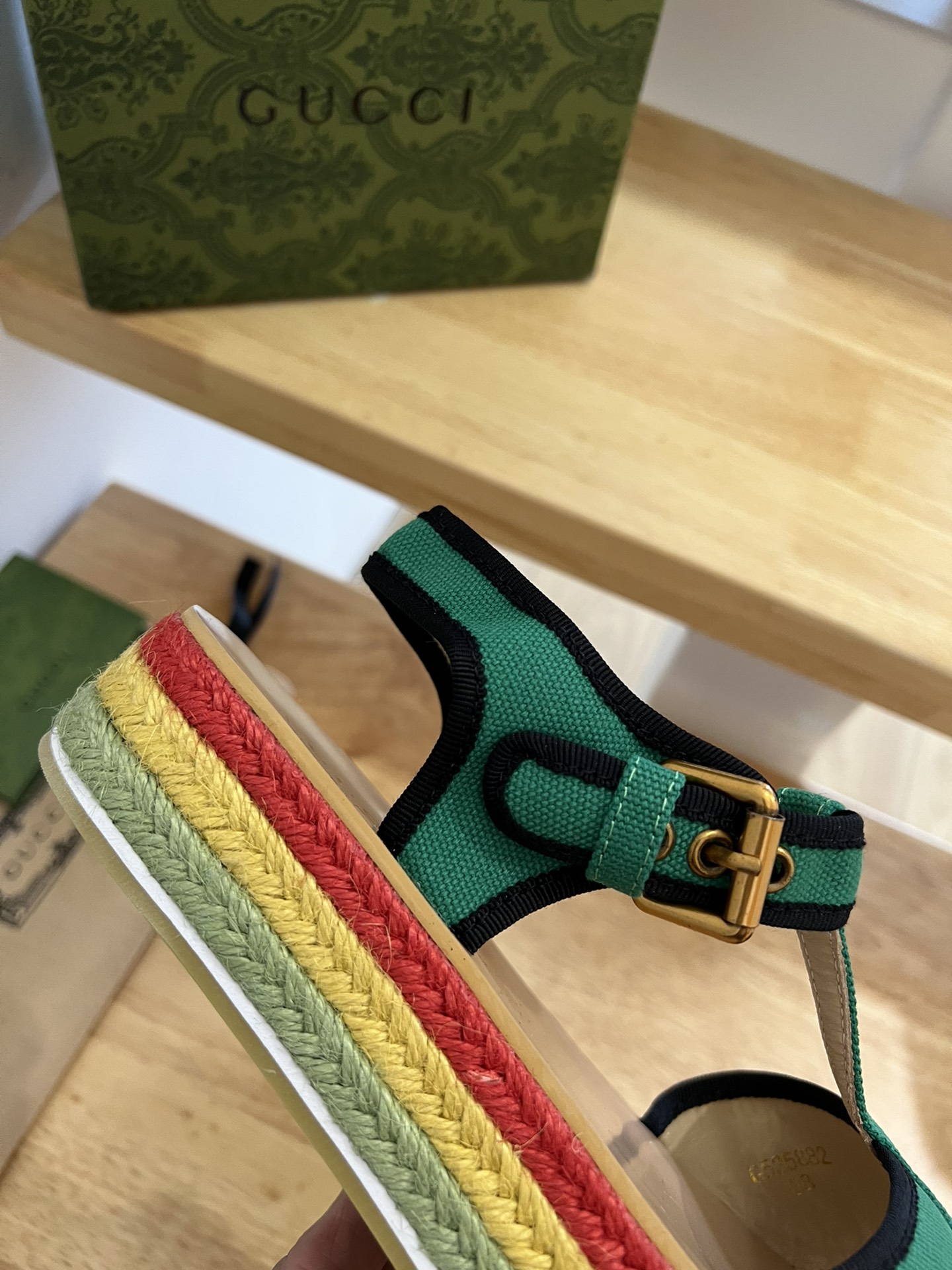 G*u*i women’s platform sandals green 678040