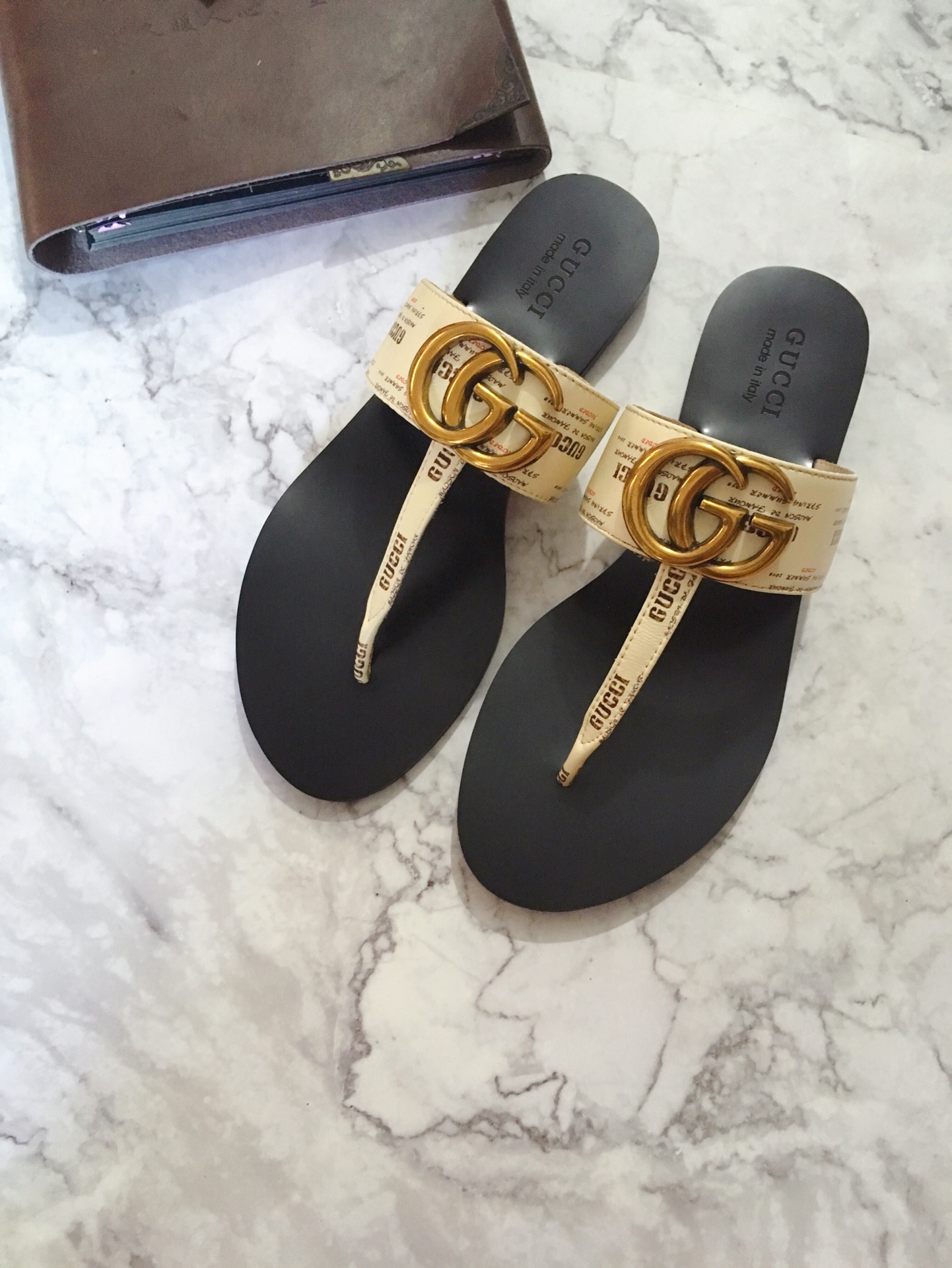 G*u*i marmont leather sandal white ‎612138