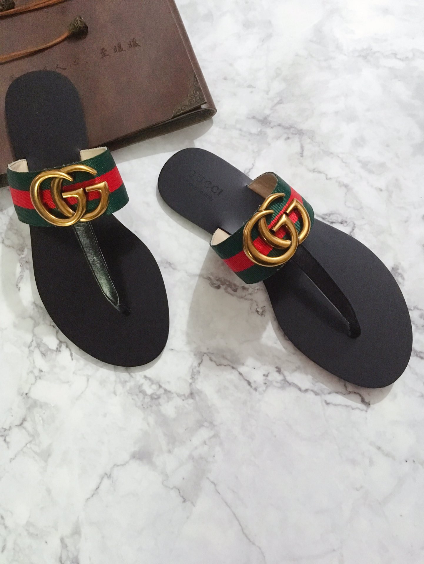 G*u*i marmont leather sandal red and green ‎612138