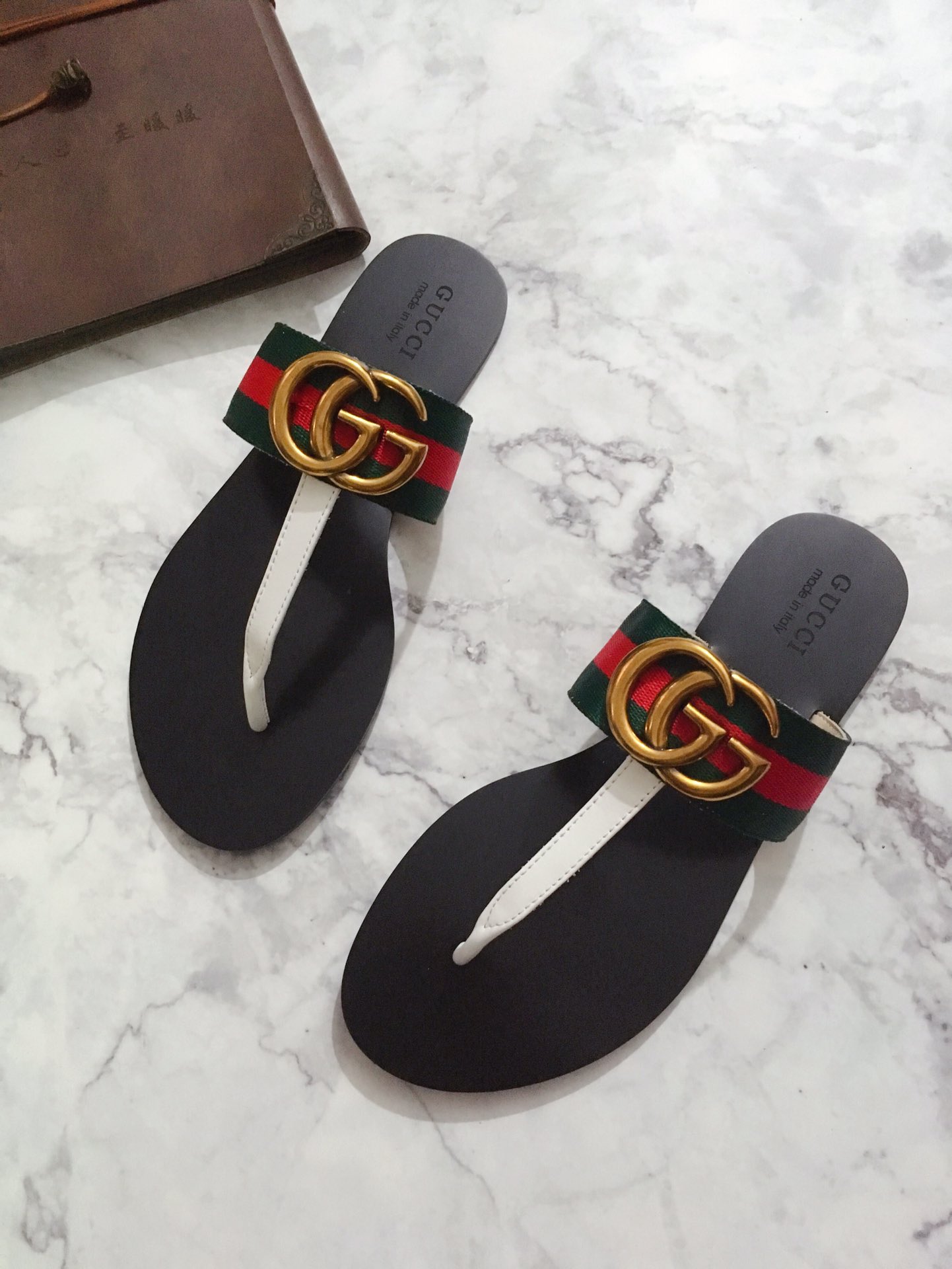 G*u*i marmont leather sandal green and red ‎612138