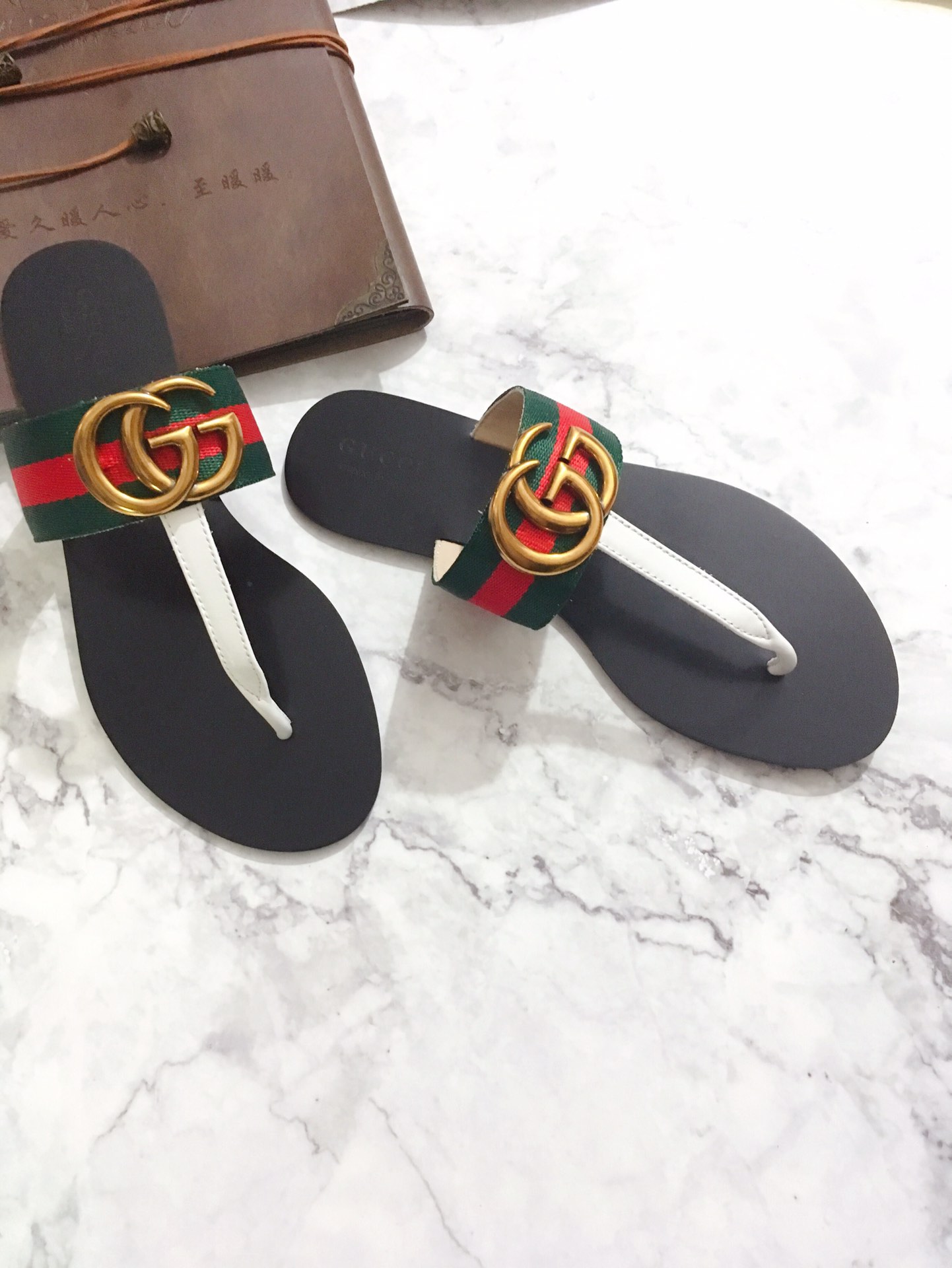 G*u*i marmont leather sandal green and red ‎612138