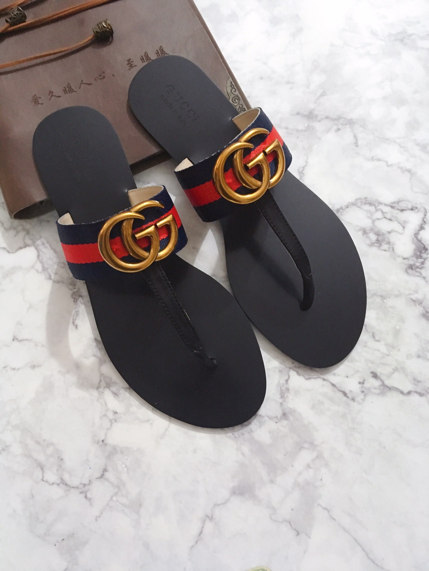 G*u*i marmont leather sandal red and blue ‎612138
