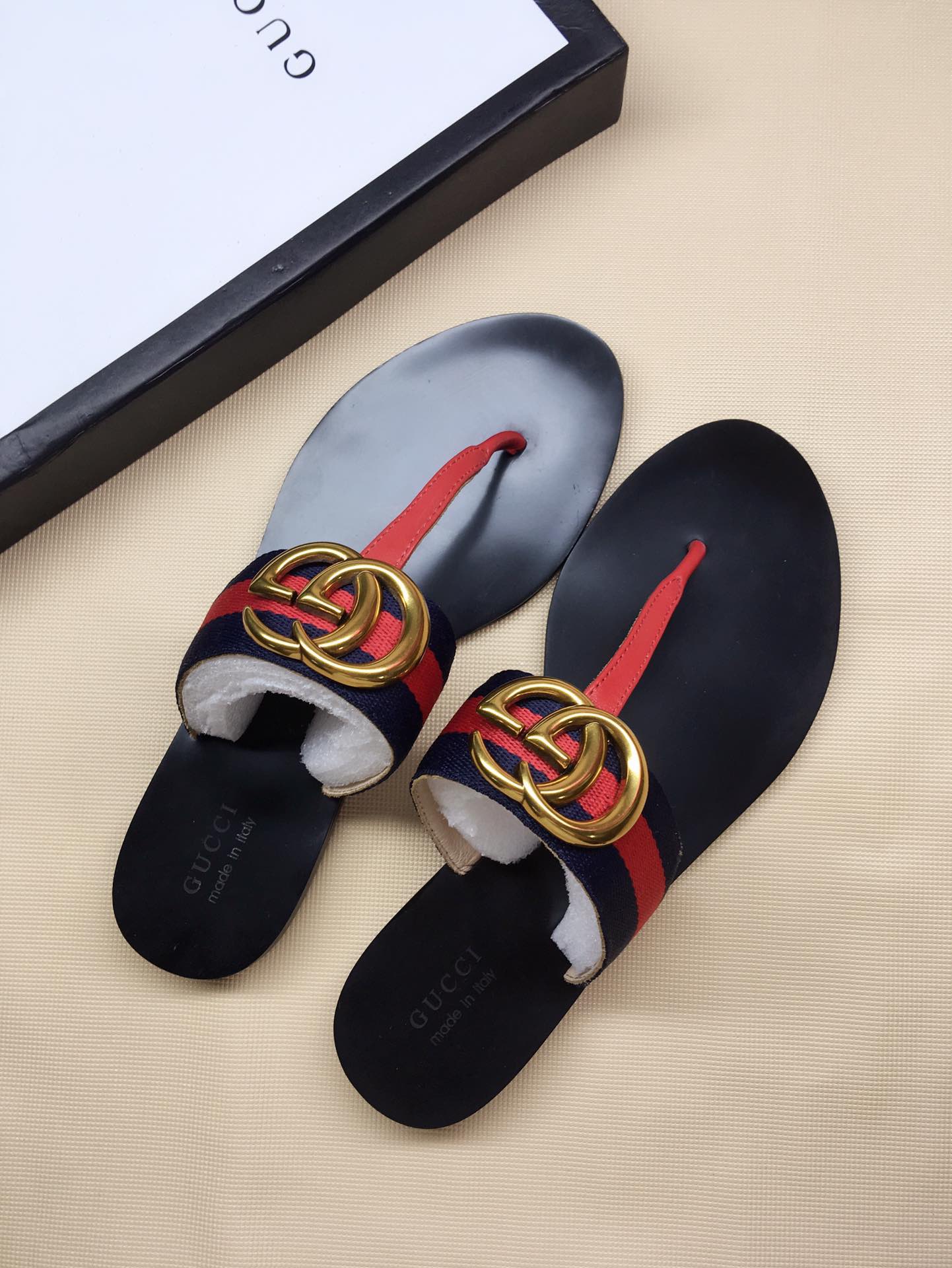 G*u*i marmont leather sandal red and blue ‎612138