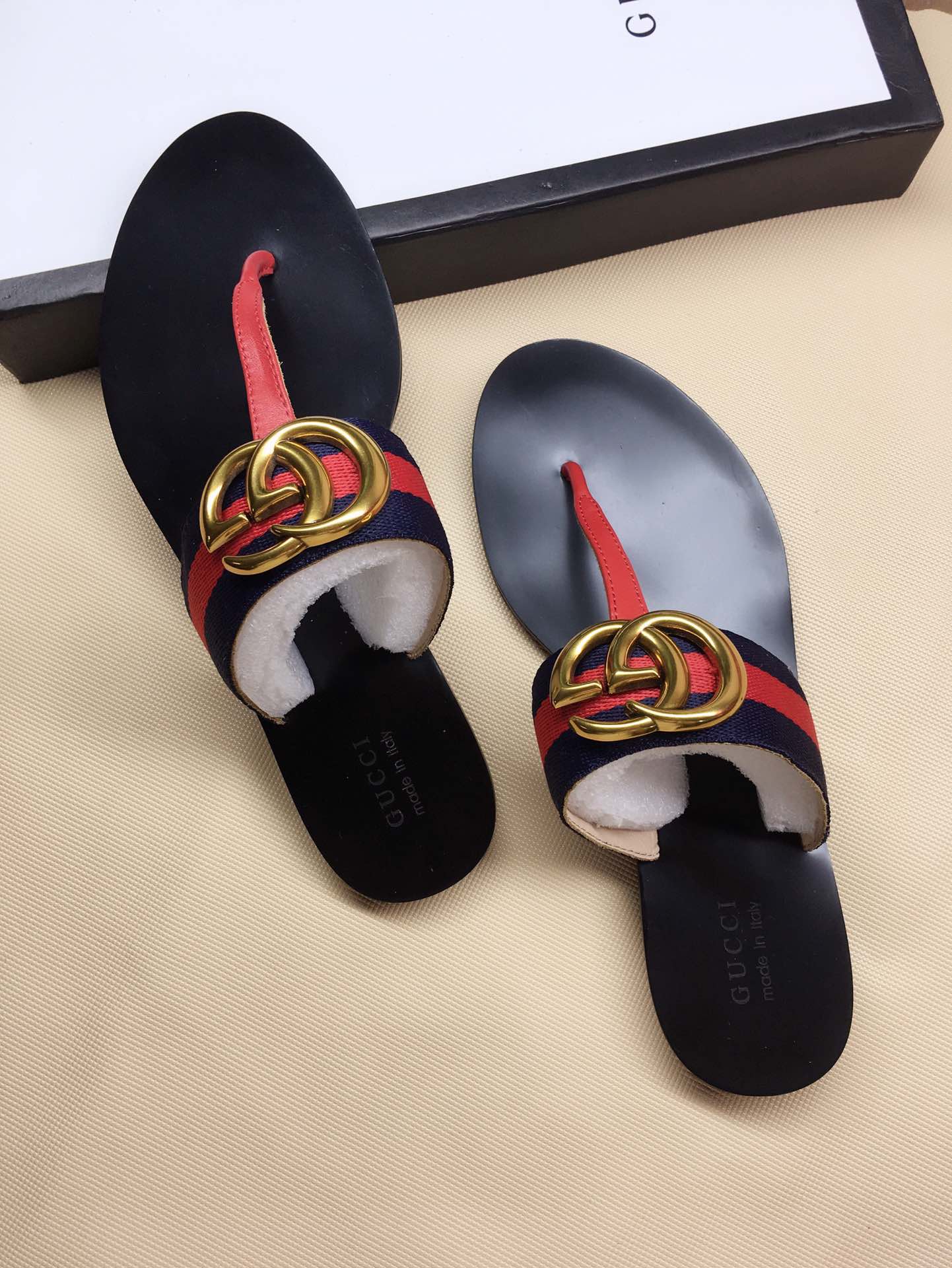 G*u*i marmont leather sandal red and blue ‎612138