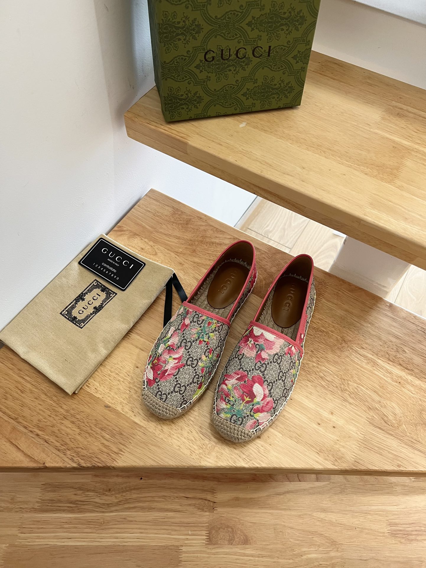 G*u*i sup*e gg flora multicolour 678040