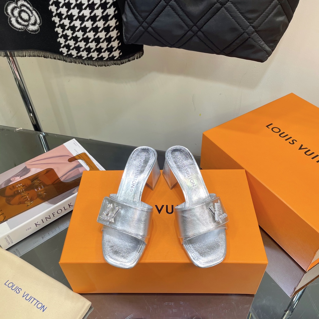l**is V*t*n shake mule silver 1ab1kw