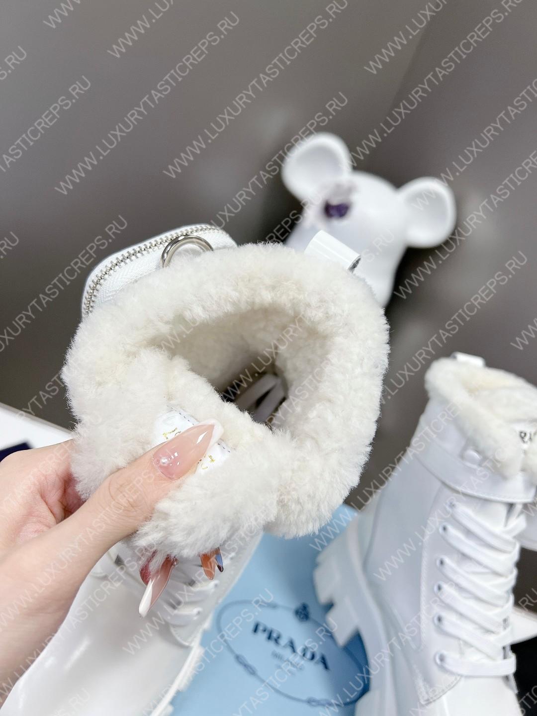 Pra*a monolith boots with pouch white 1t255m
