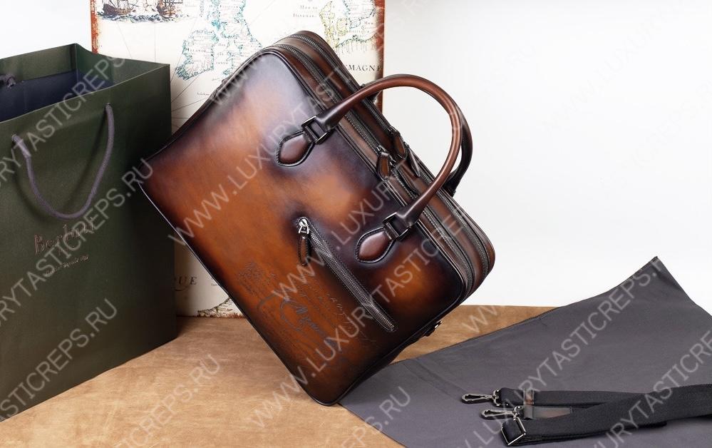 BERLUTI UN JOUR GULLIVER SCRITTO LEATHER MESSENGER BROWN GULLIVER_NEO-V2