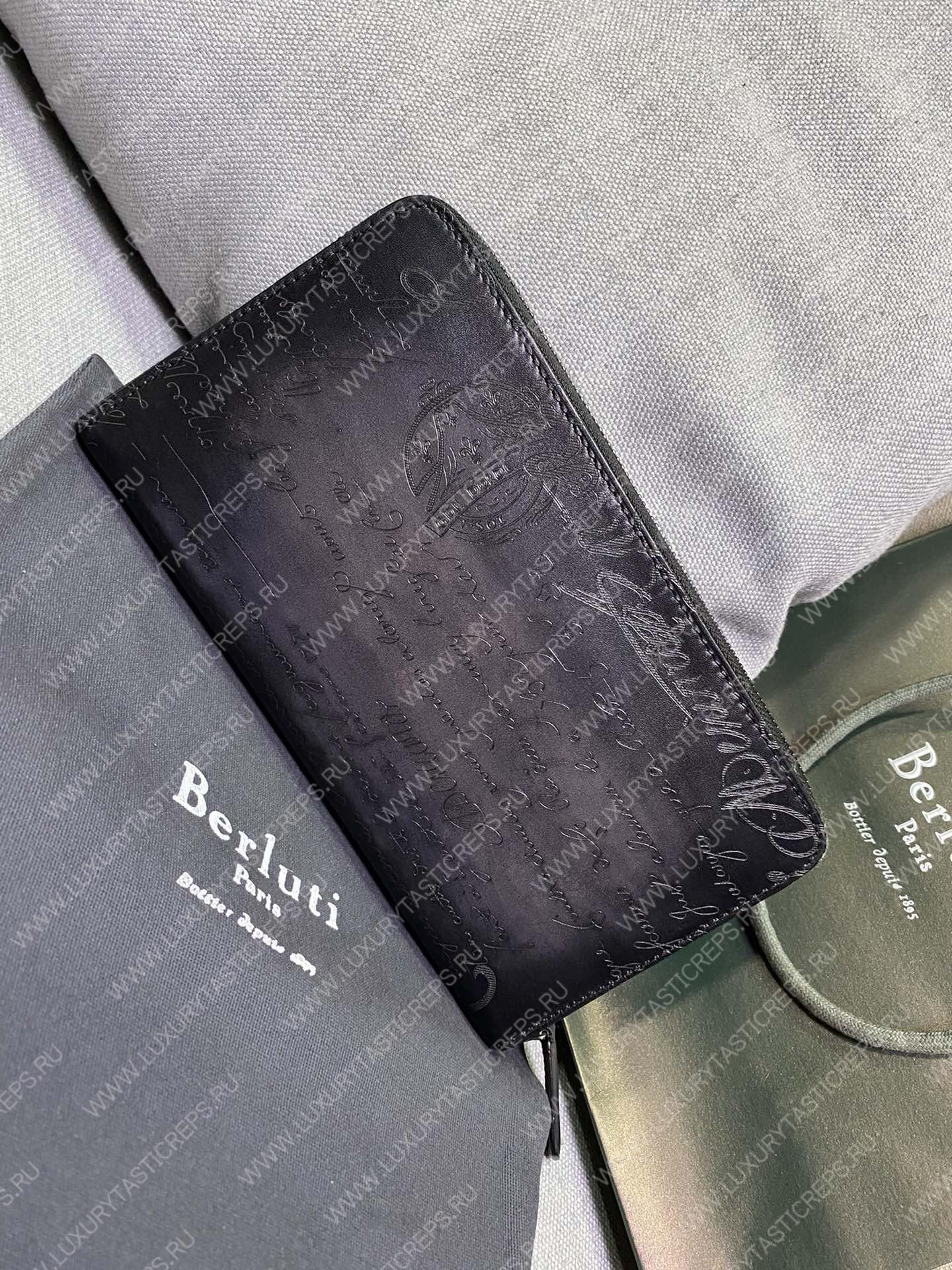 BERLUTI SCRITTO LEATHER LONG ZIPPED WALLET BLACK JOUR-V2